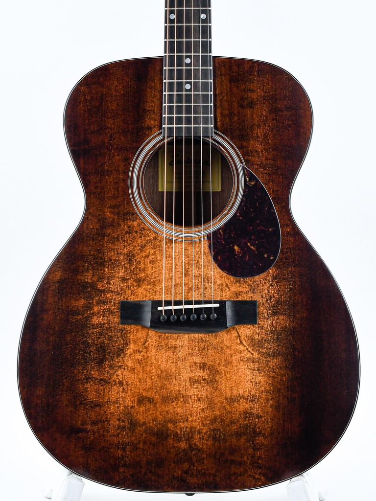 Eastman E1OM-CLA All Solid Sitka/Sapele Classic Finish